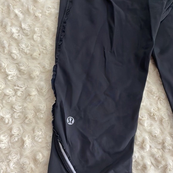 Lululemon Athletica - Picture 7 of 10